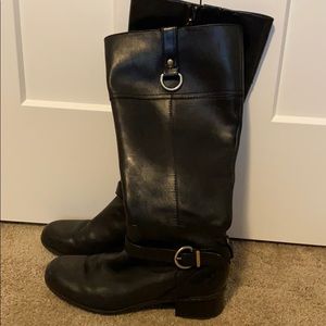 Black leather Bandolino boots